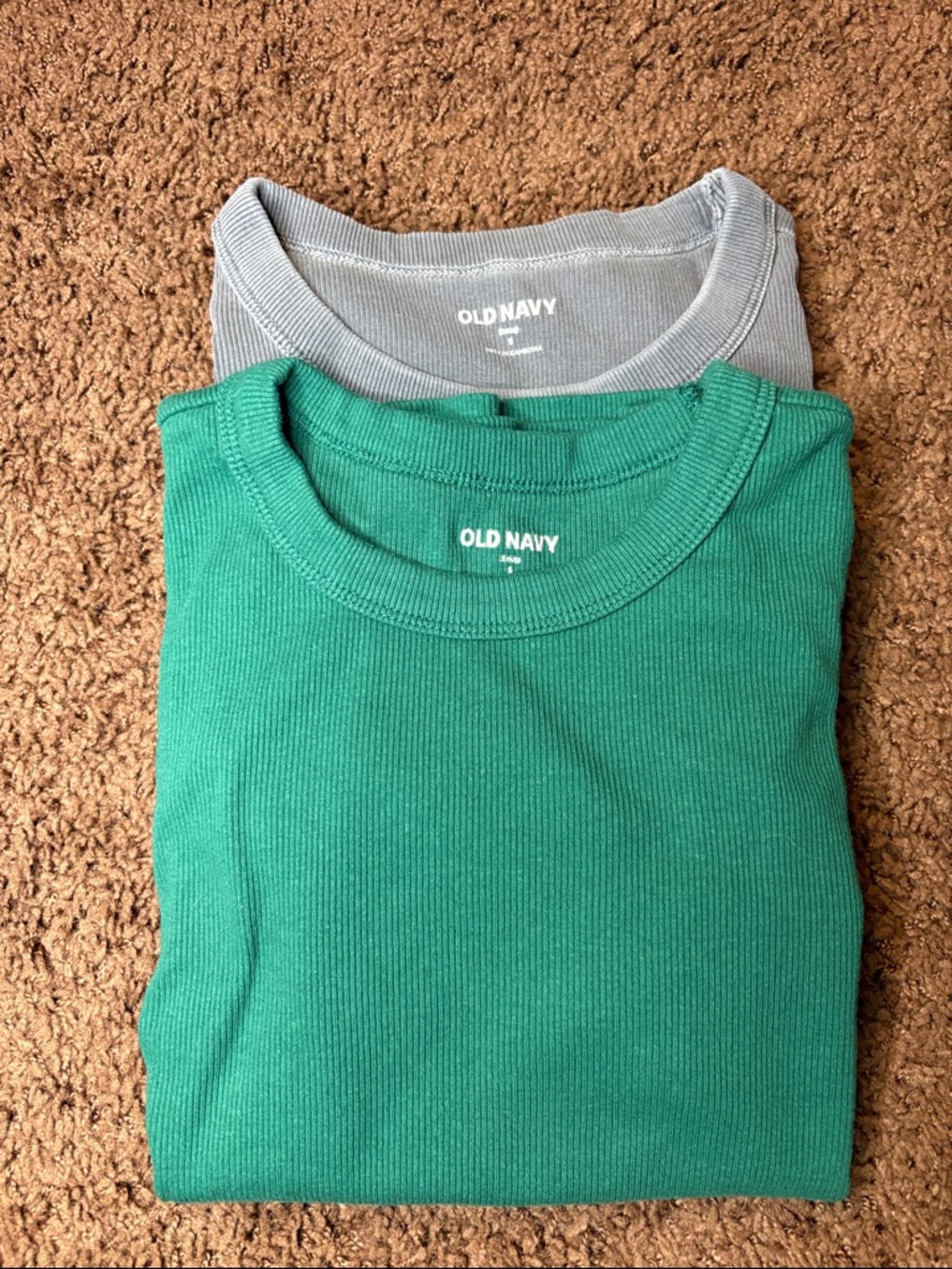 Old Navy Green and Gray Ribbed Short Sleeve Tees